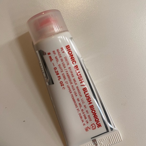 Milk makeup bionic blush - Picture 2 of 3